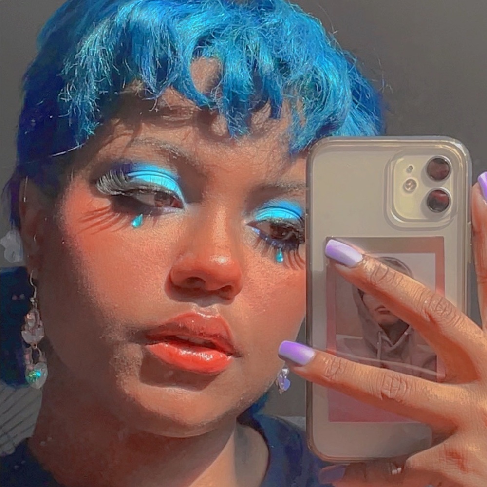 Meet your Posher, Mari